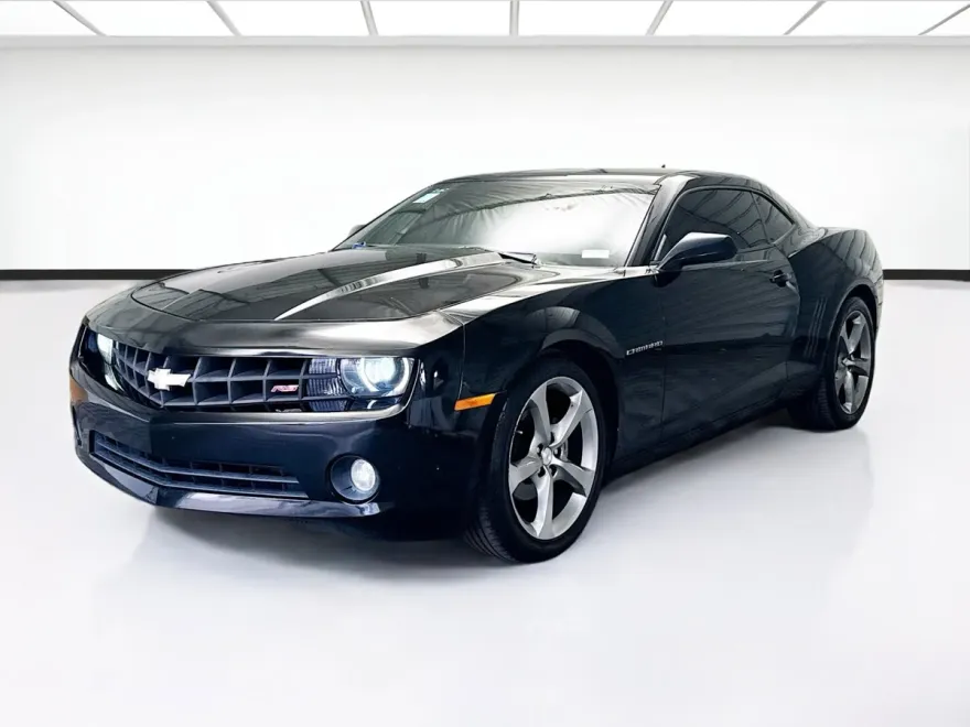 2013 Chevrolet Camaro 1LT RS photo 1