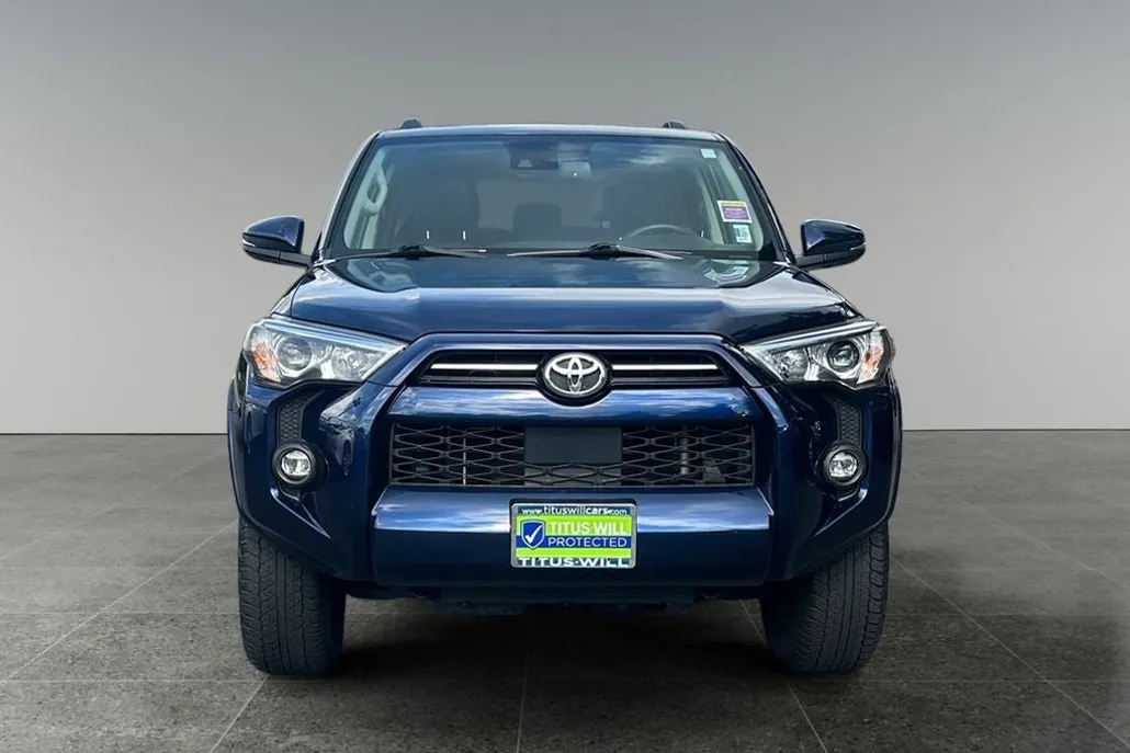 2022 Toyota 4Runner SR5 Premium photo 1