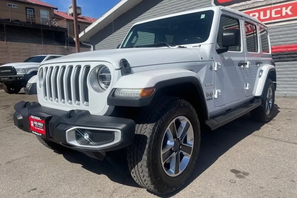 2020 Jeep Wrangler Unlimited Sahara photo 1