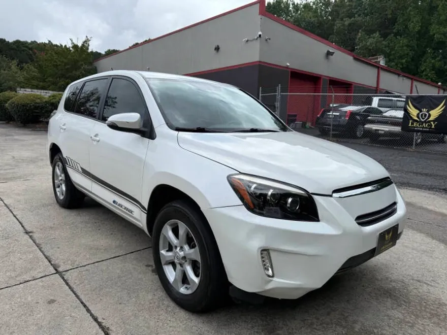 2014 Toyota RAV4 Base photo 1