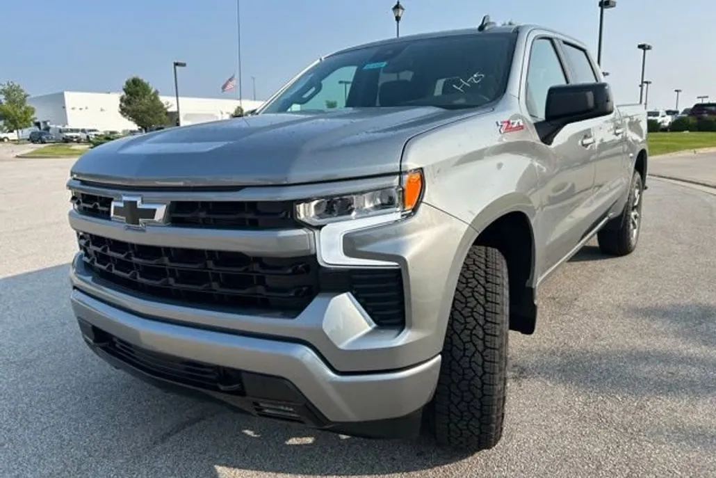 2026 Chevrolet Silverado 1500 RST photo 1
