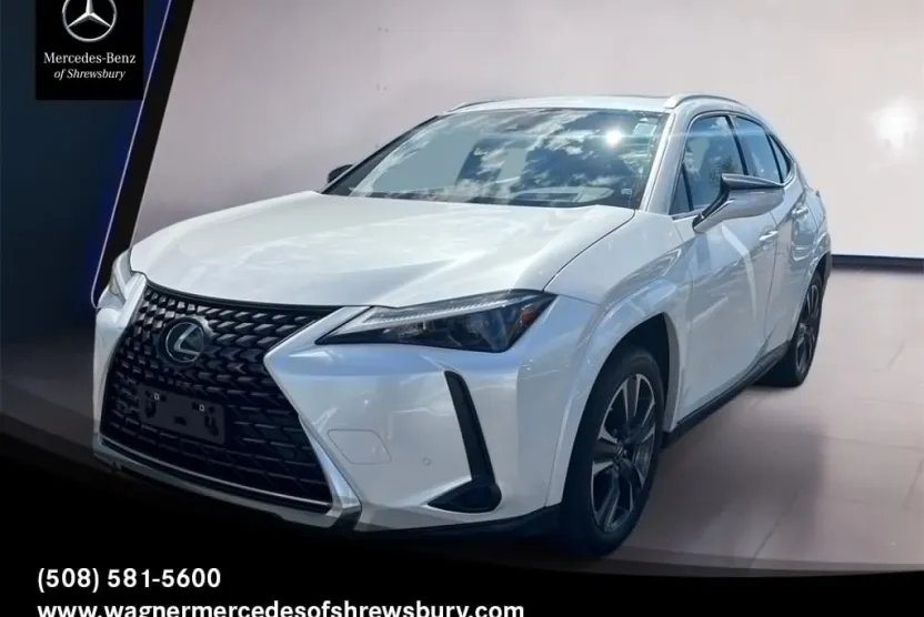 2023 Lexus UX 250h Premium photo 1