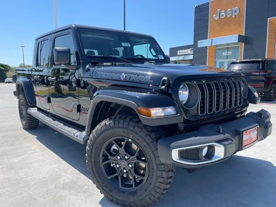 2025 Jeep Gladiator Sport photo 1