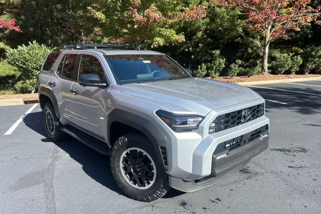 2025 Toyota 4Runner TRD Off-Road Premium photo 1