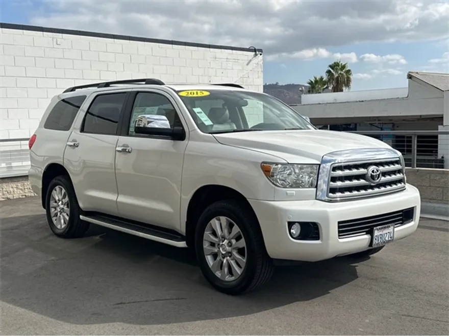 2015 Toyota Sequoia Platinum photo 1