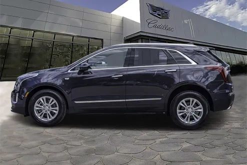 2025 Cadillac XT5 Luxury photo 2