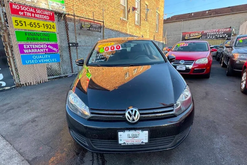 2013 Volkswagen Golf 2.5L photo 1