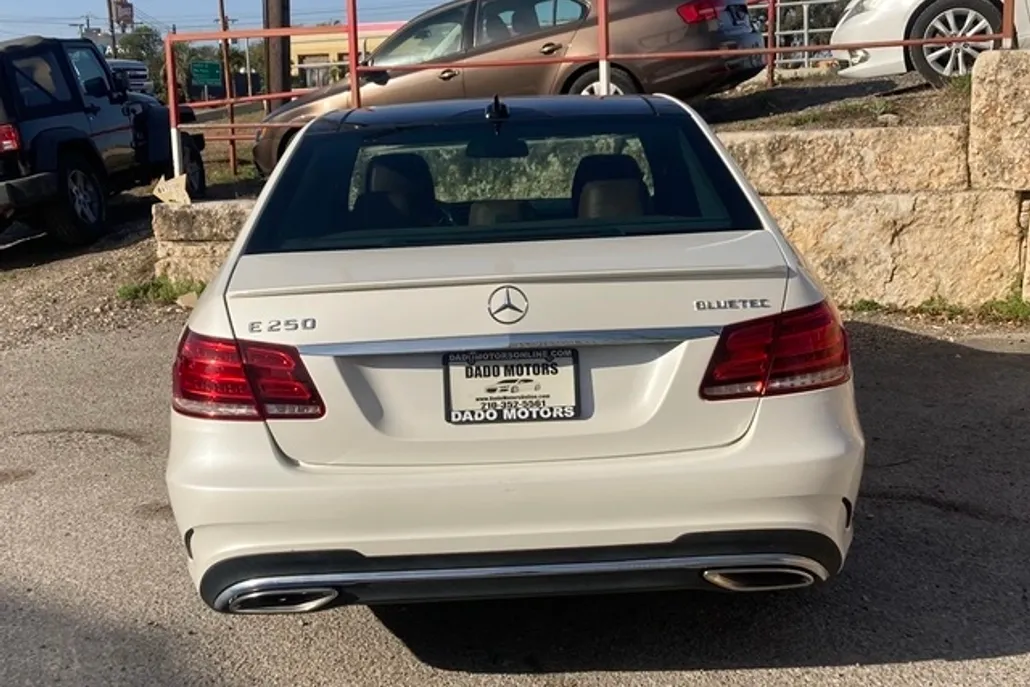 2014 Mercedes Benz E 250 BlueTEC photo 1