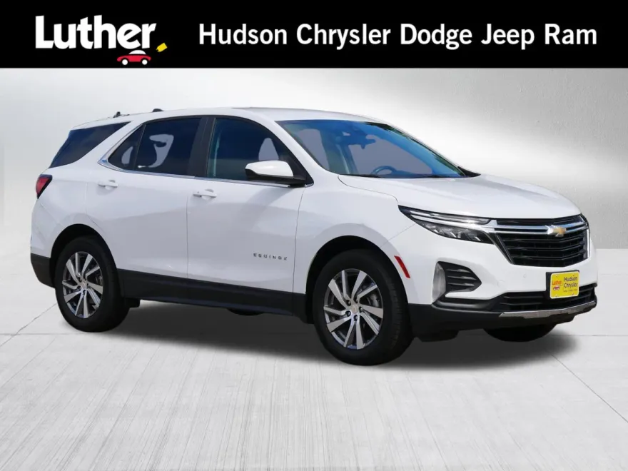 2022 Chevrolet Equinox LT photo 1