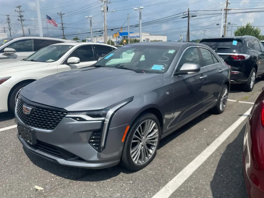 2021 Cadillac CT4 Premium Luxury photo 1