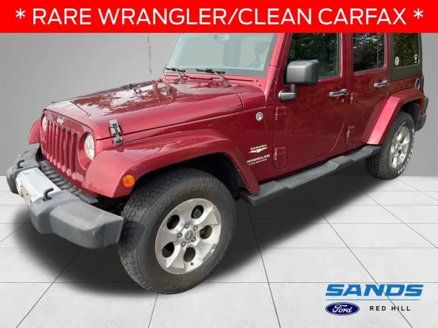 2013 Jeep Wrangler Unlimited Sahara photo 1