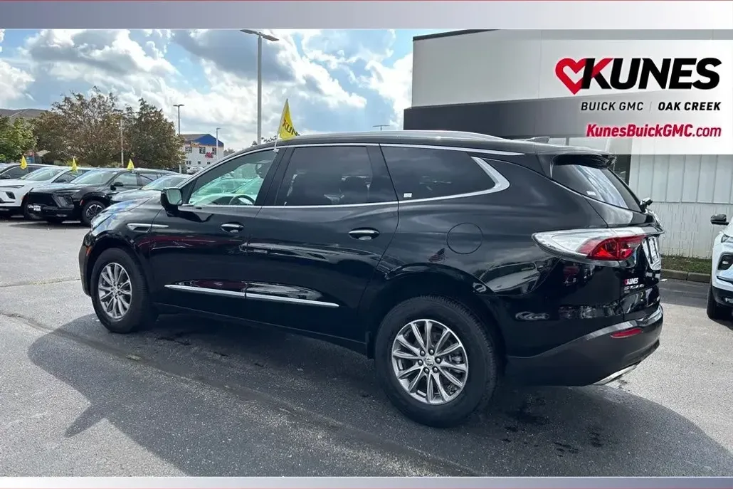 2024 Buick Enclave Premium photo 1