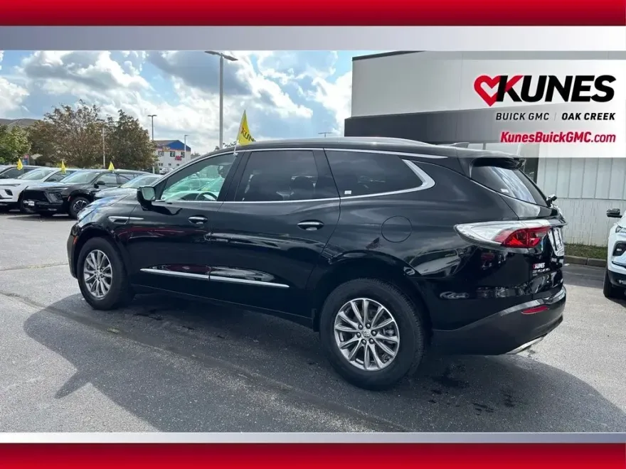 2024 Buick Enclave Premium photo 1