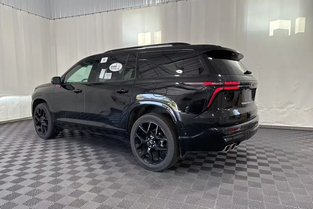 2024 Chevrolet Traverse RS photo 1