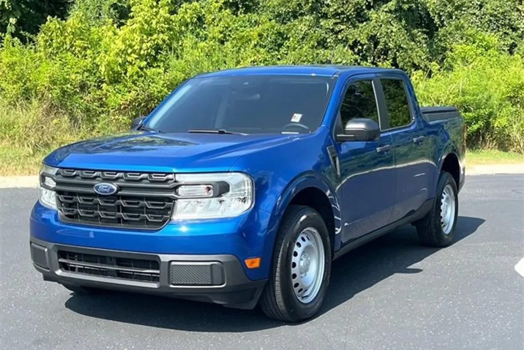 2024 Ford Maverick XL photo 1