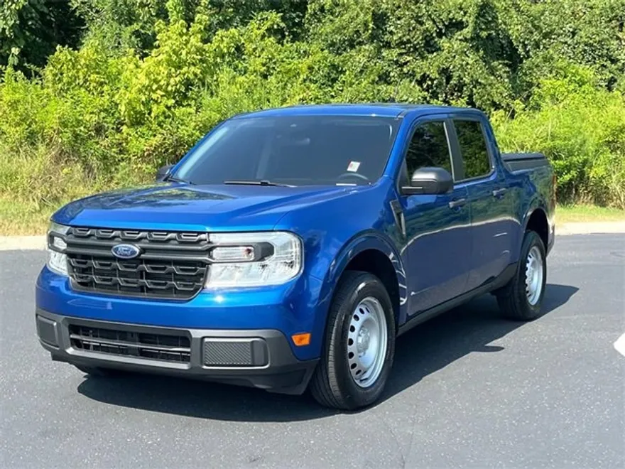 2024 Ford Maverick XL photo 1