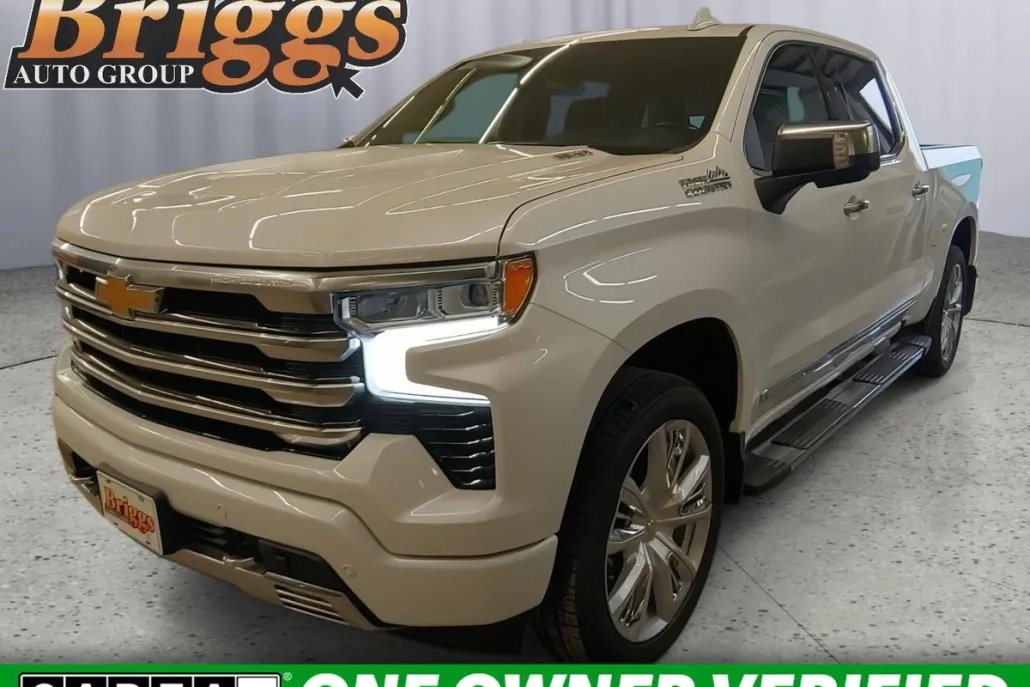 2024 Chevrolet Silverado 1500 High Country photo 1