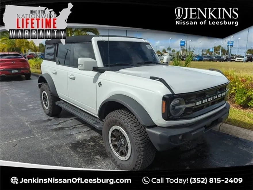 2023 Ford Bronco Outer Banks photo 1