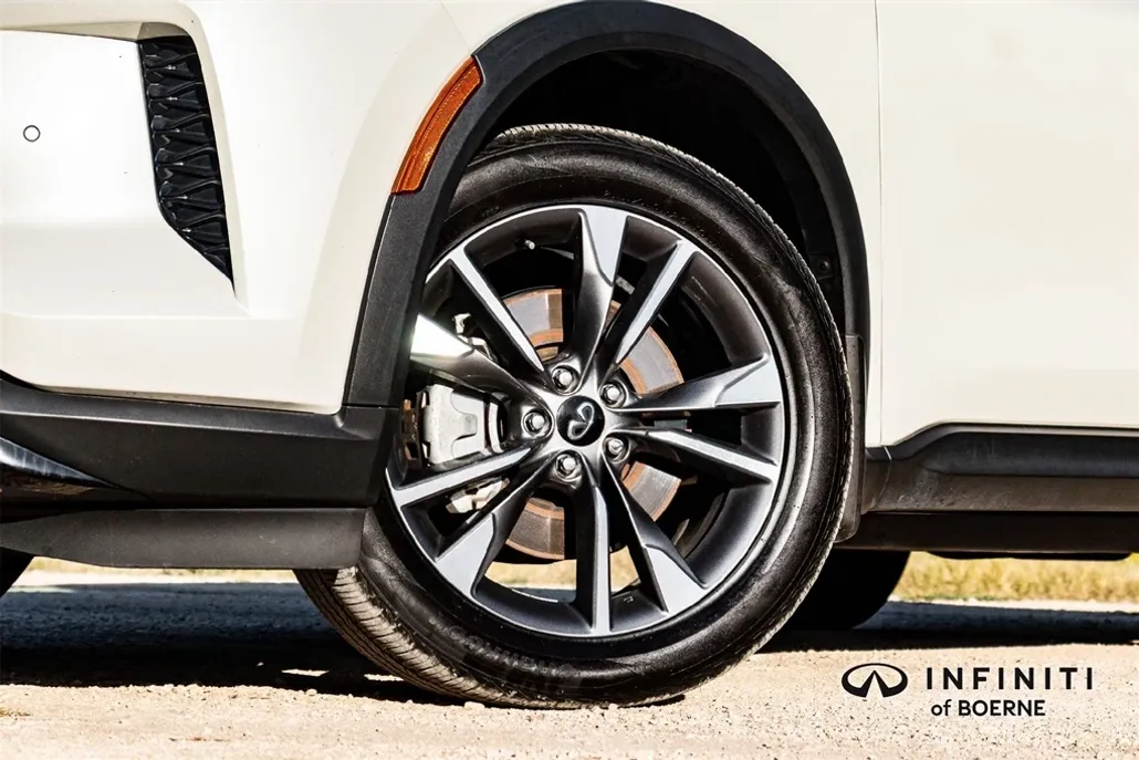 2023 Infiniti QX60 Luxe photo 1