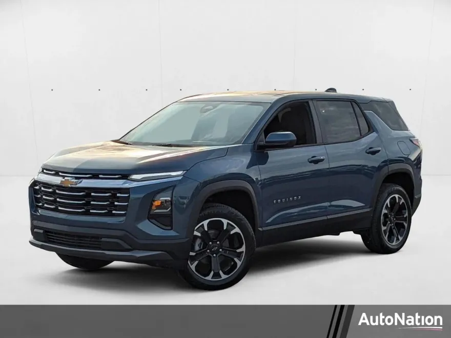 2026 Chevrolet Equinox LT photo 1