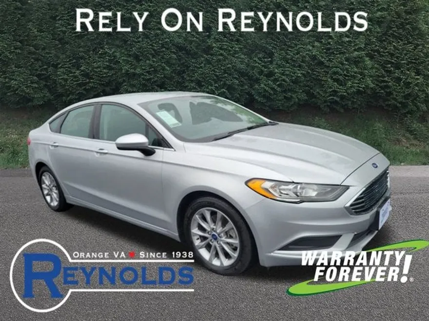 2017 Ford Fusion SE photo 1