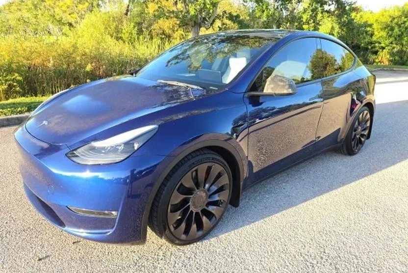 2023 Tesla Model Y Performance photo 1
