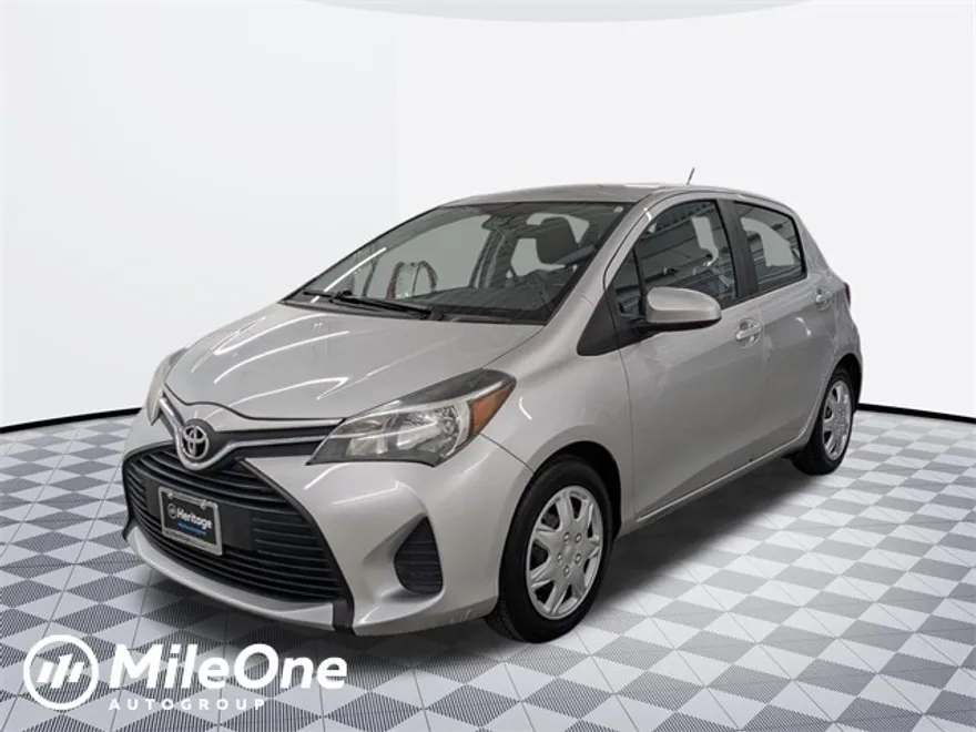 2017 Toyota Yaris L photo 1