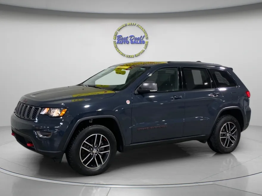 2017 Jeep Grand Cherokee Trailhawk photo 1