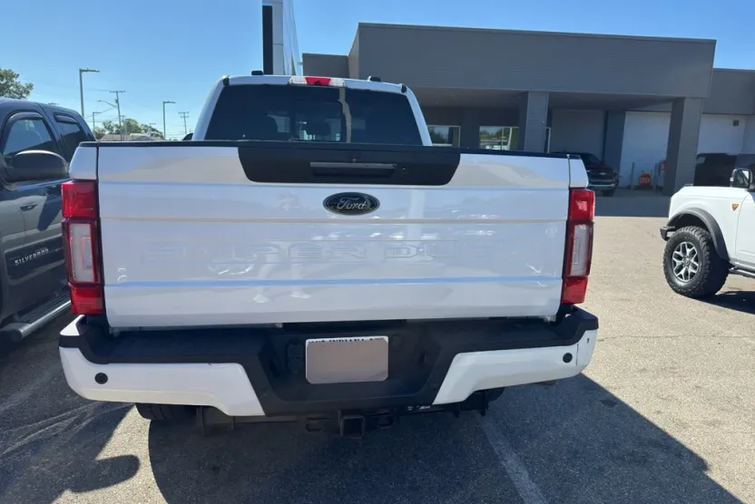 2021 Ford F-250 Lariat photo 1