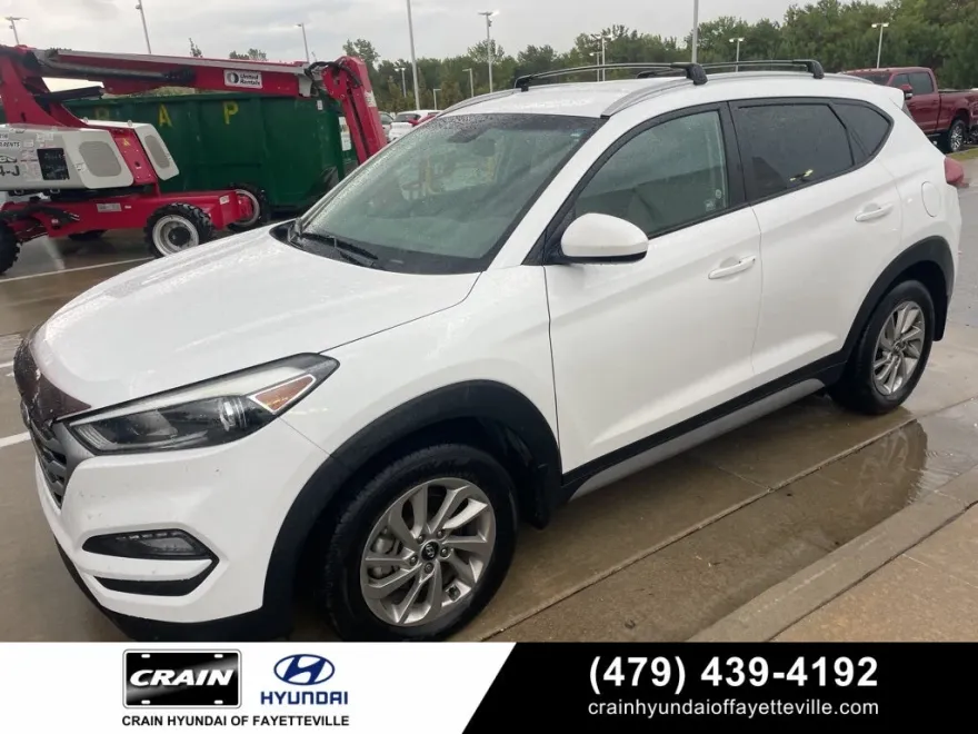 2017 Hyundai Tucson SE photo 1