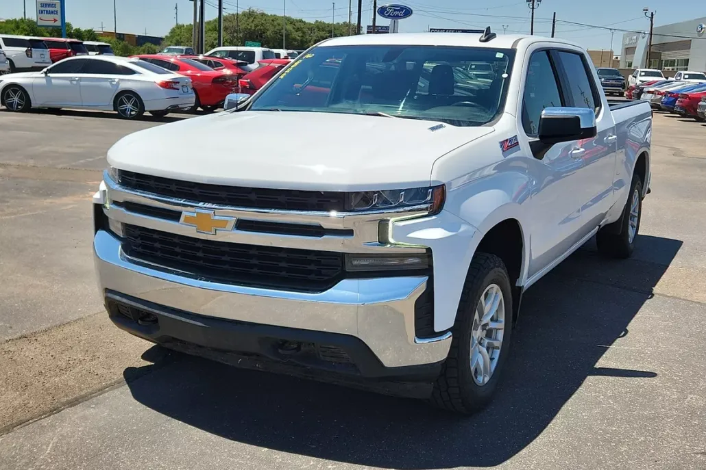 2022 Chevrolet Silverado 1500 photo 1