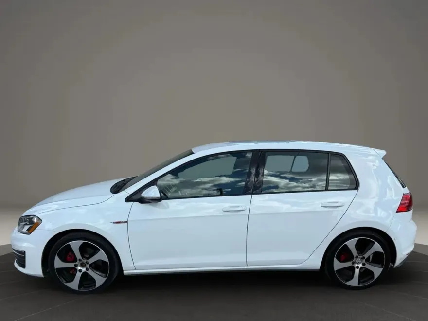 2015 Volkswagen Golf GTI S photo 2