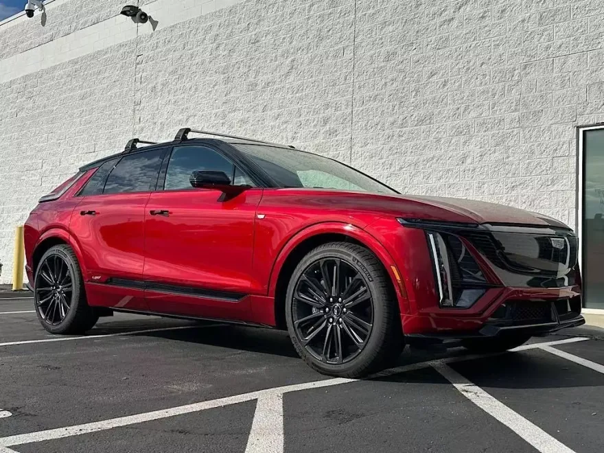 2026 Cadillac Lyriq photo 1