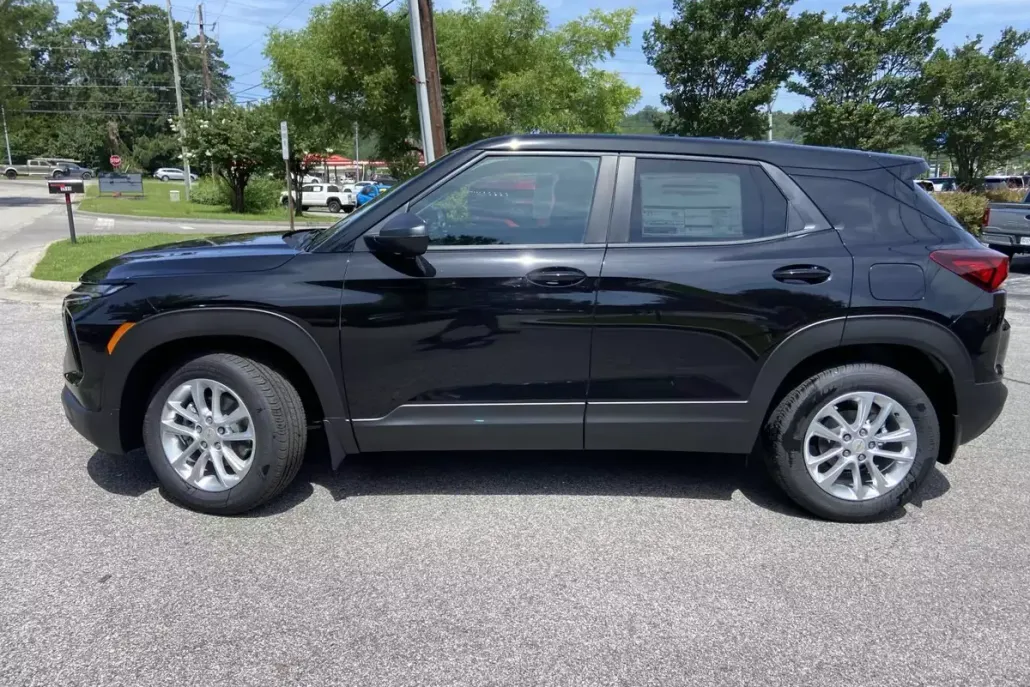 2026 Chevrolet Trailblazer LS photo 1