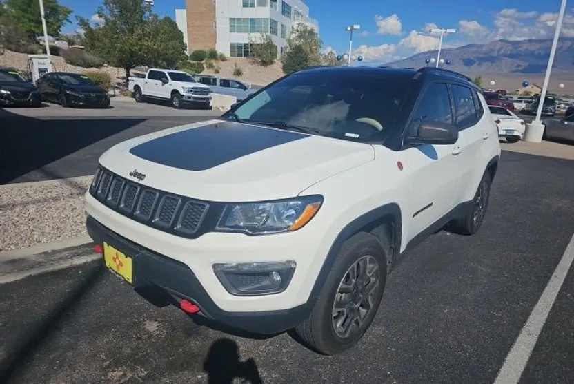 2021 Jeep Compass Trailhawk photo 1