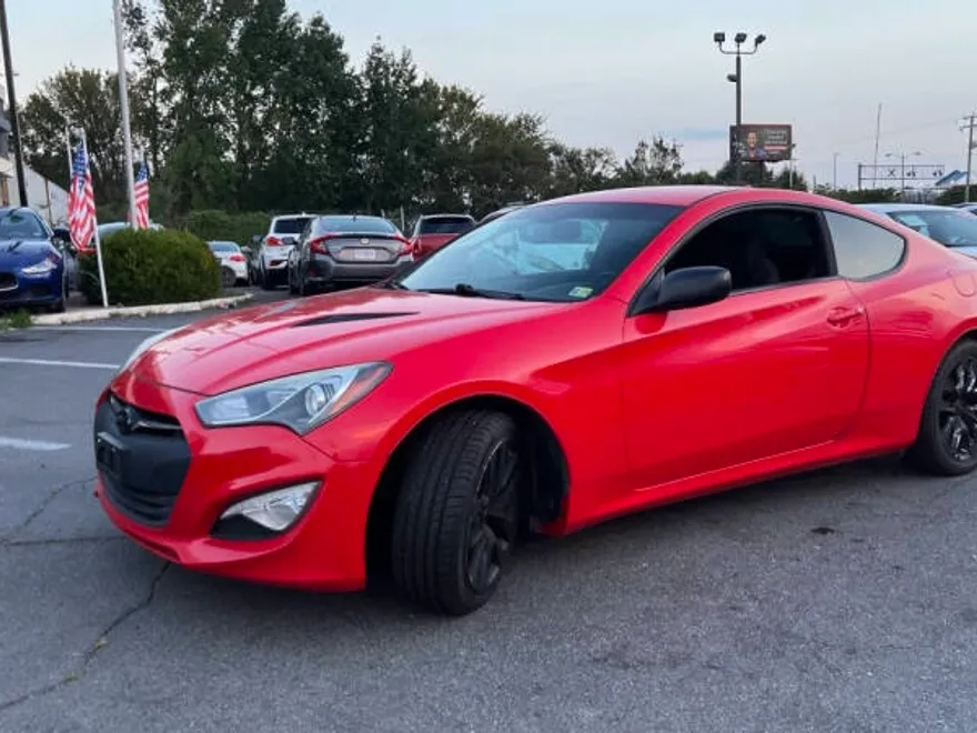2014 Hyundai Genesis Coupe 2.0T photo 1
