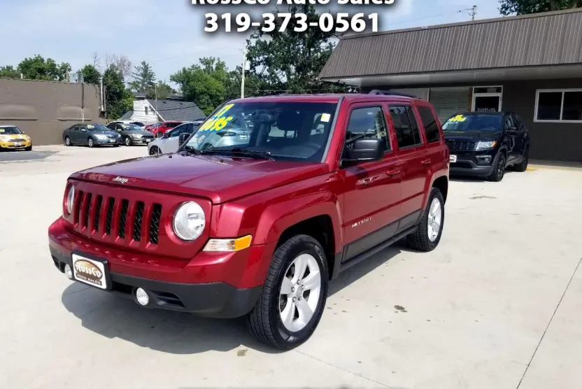2017 Jeep Patriot Latitude photo 1