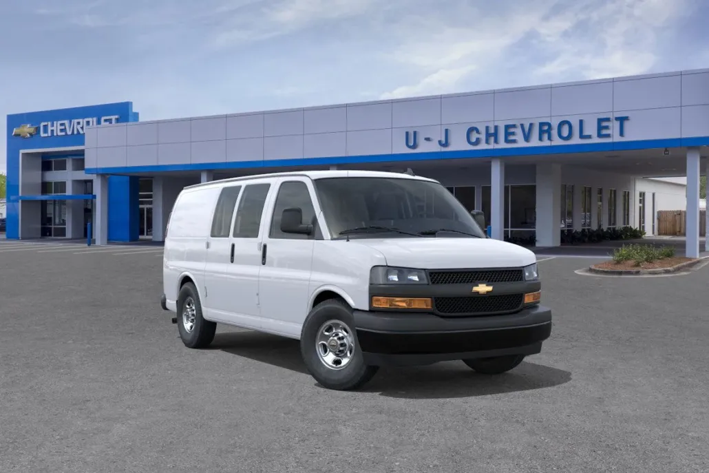 2025 Chevrolet Express Cargo 2500 photo 1