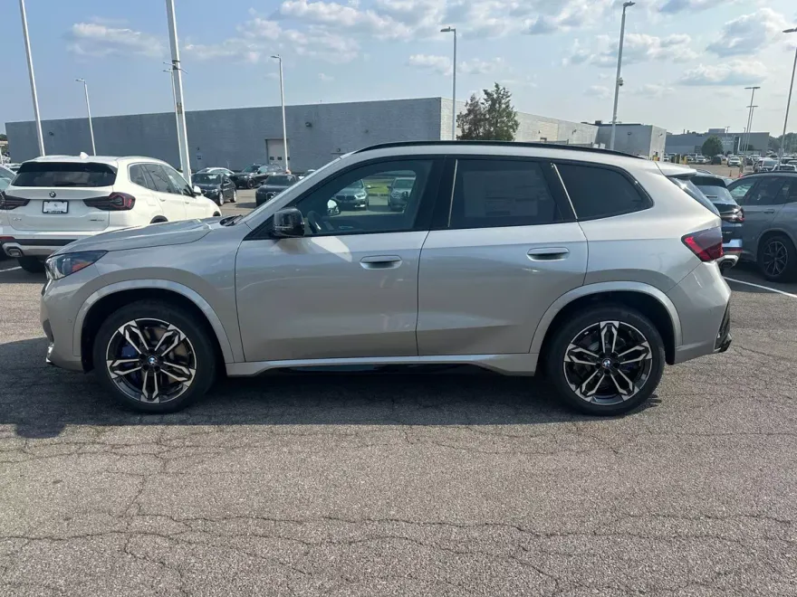 2025 Bmw X1 M35i photo 1