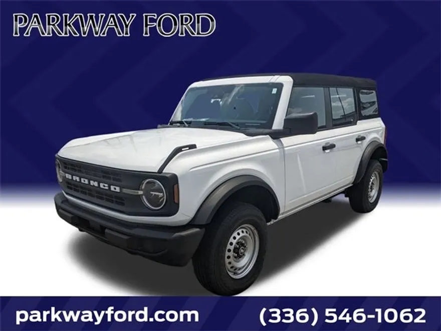 2025 Ford Bronco Base photo 1