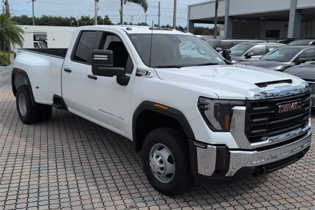 2024 Gmc Sierra 3500 HD Pro photo 1