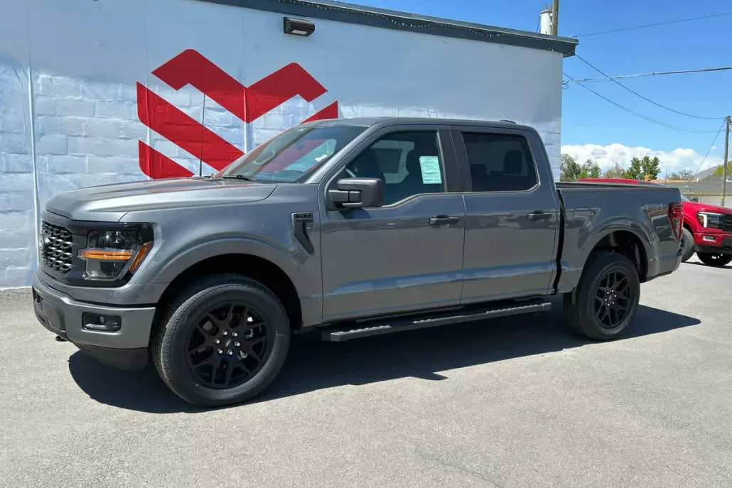 2025 Ford F-150 STX photo 1