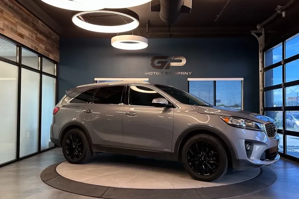 2020 Kia Sorento EX photo 1