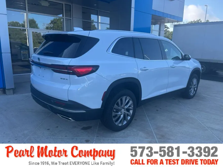 2026 Buick Enclave Preferred photo 1