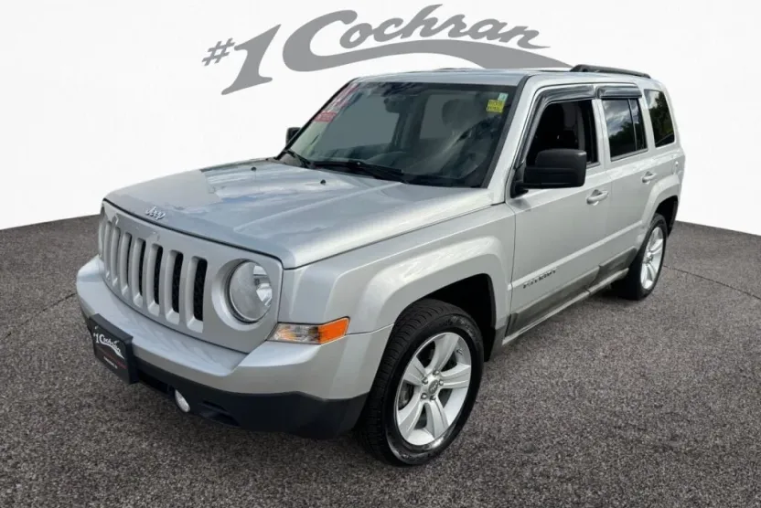 2011 Jeep Patriot Latitude photo 1