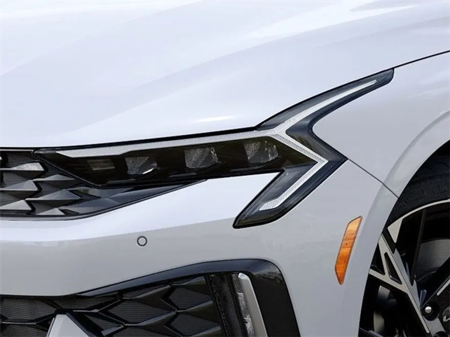 2025 Kia K5 GT-Line photo 10