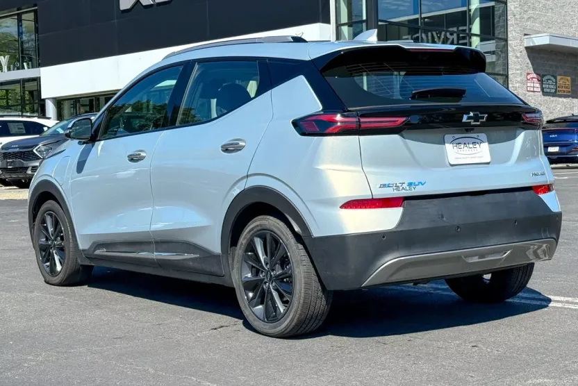 2022 Chevrolet Bolt EUV Premier photo 1