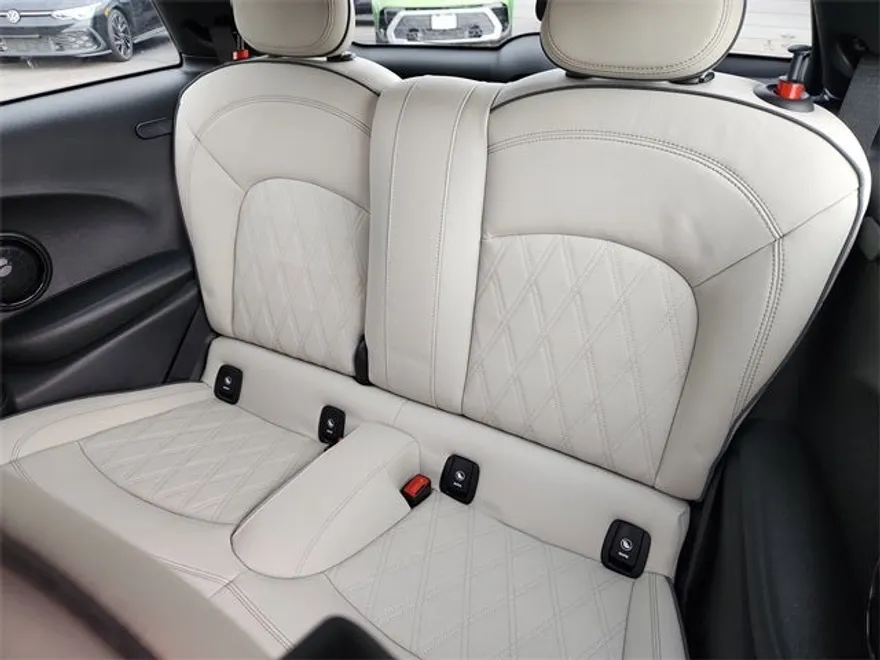 2021 Mini Cooper SE Signature photo 1