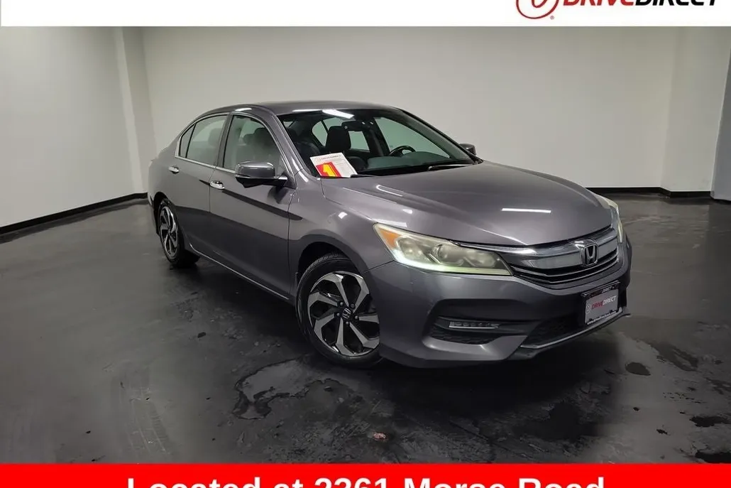 2017 Honda Accord EX-L photo 1