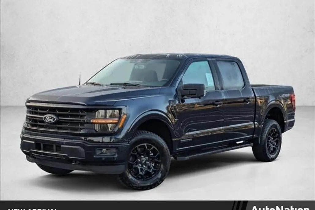 2025 Ford F-150 XLT photo 1